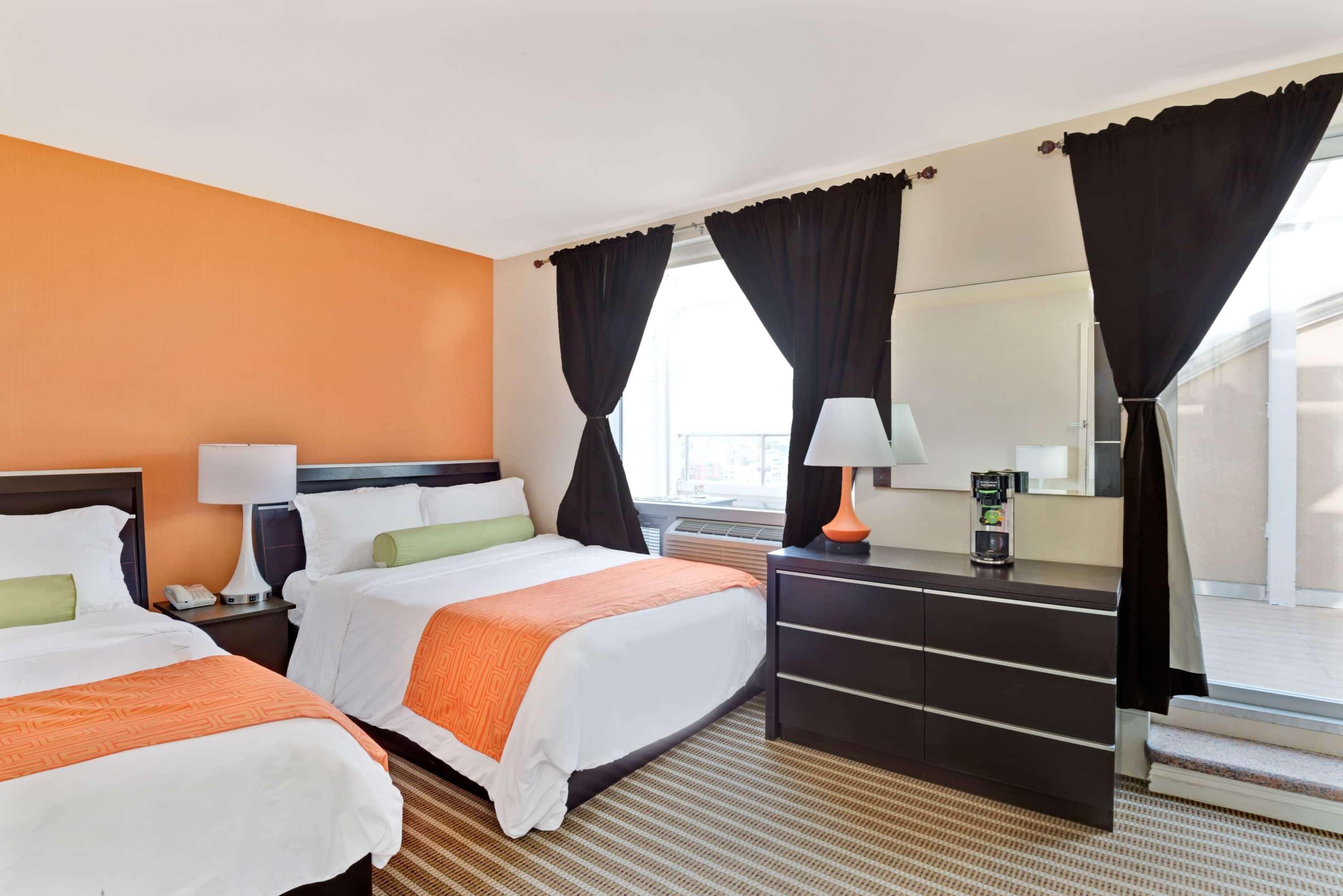 Howard Johnson By Wyndham Long Island City New York Ngoại thất bức ảnh