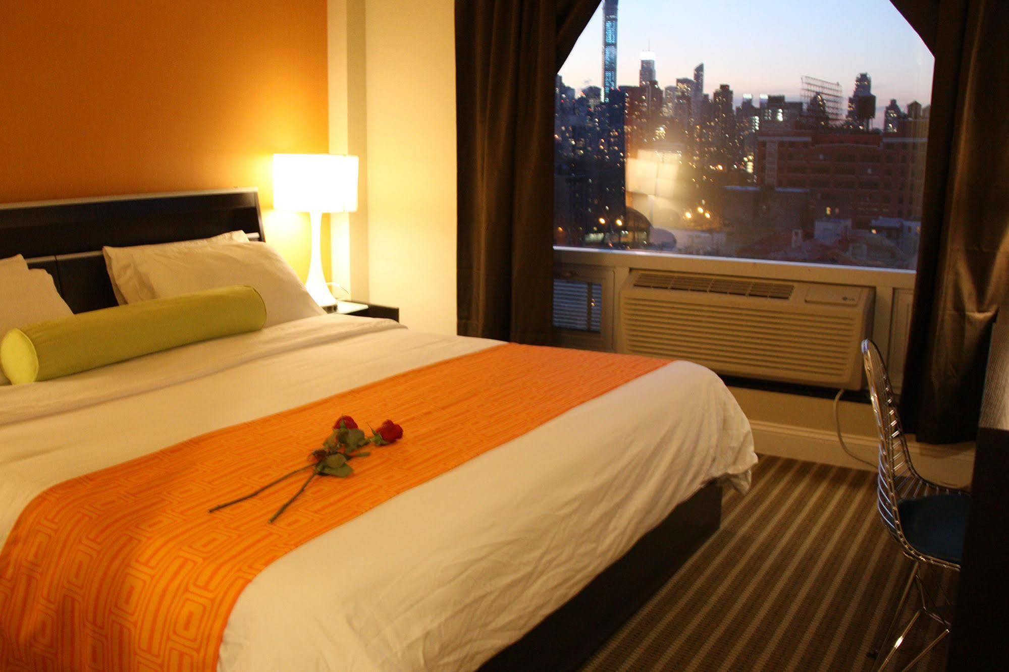 Howard Johnson By Wyndham Long Island City New York Ngoại thất bức ảnh