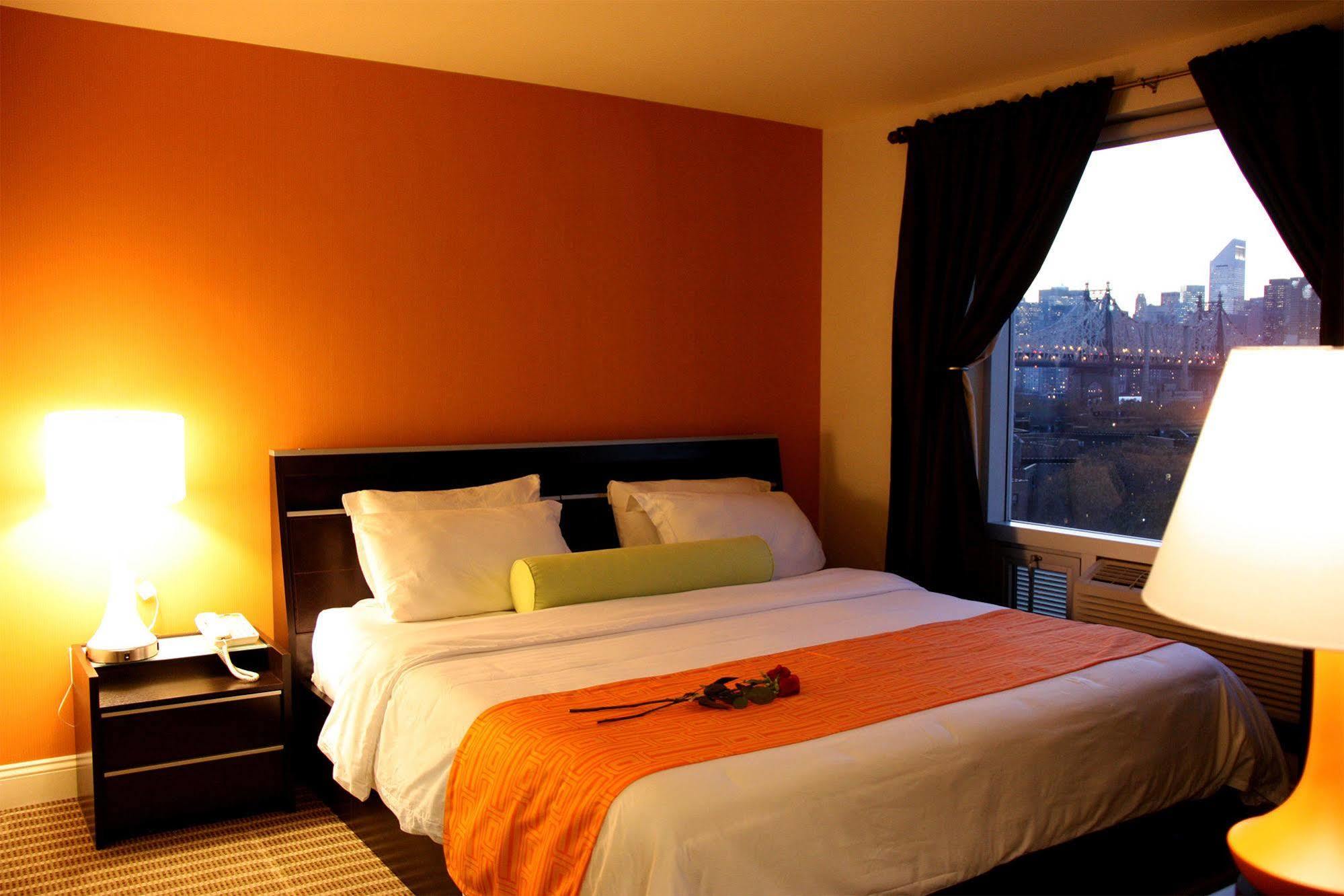 Howard Johnson By Wyndham Long Island City New York Ngoại thất bức ảnh